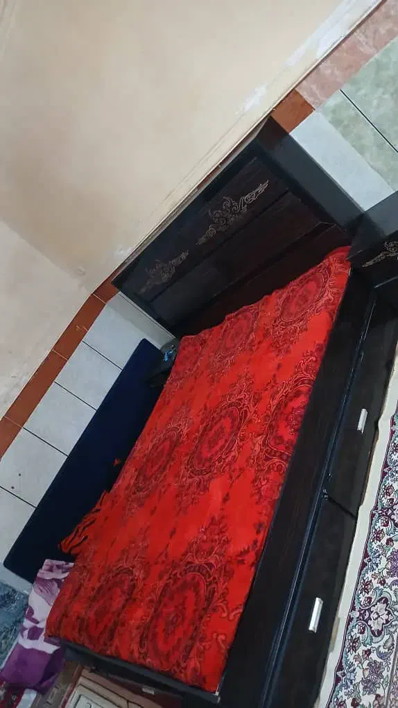 شهرک یاسر منطقه یک ردیف 4|تخت و سرویس خواب|امیدیه, |دیوار