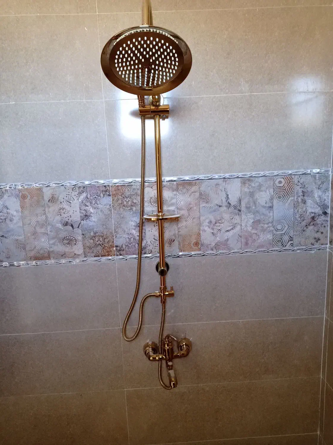 لوله کشی سرد و گرم شوفاژ فاظاب نصب آبگرمکن وشیرالا|خدمات پیشه و مهارت|نهاوند, |دیوار