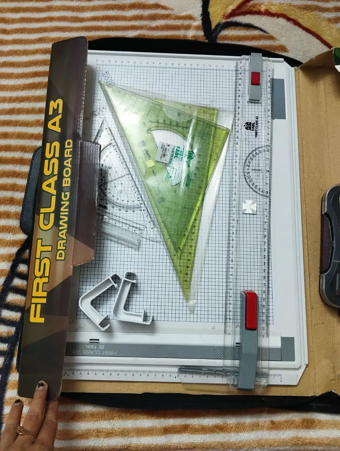 تخته رسم a3|لوازم التحریر|سبزوار, جهاد کشاورزی|دیوار