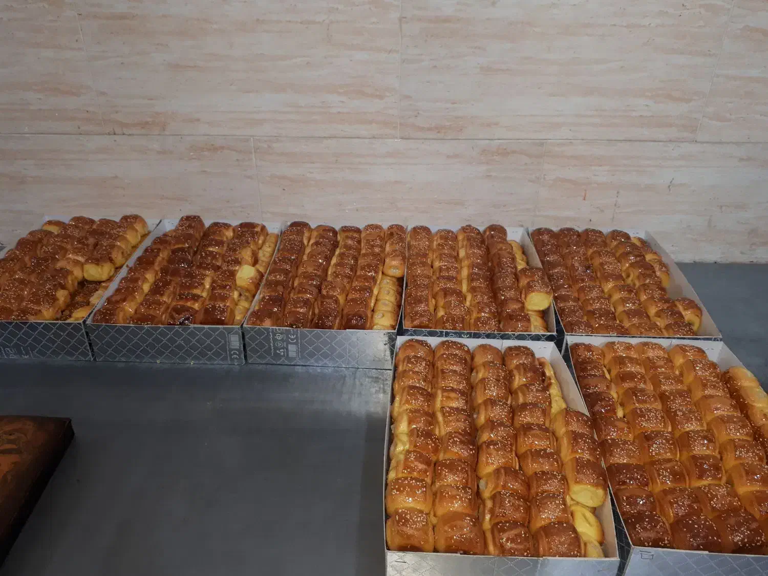 پخش شیرنی تازه به شرط فقط برای شیرنی فروش ها|خوردنی و آشامیدنی|ساری, |دیوار