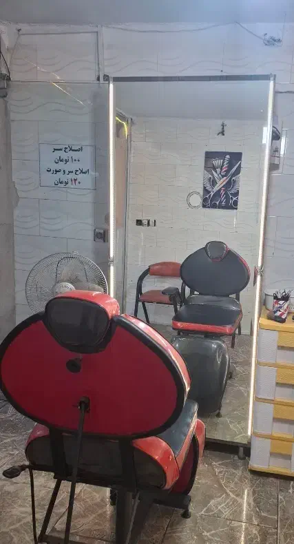 فروش آینه صندلی نئون فوری|آرایشگاه و سالن‌های زیبایی|مشهد, رده|دیوار