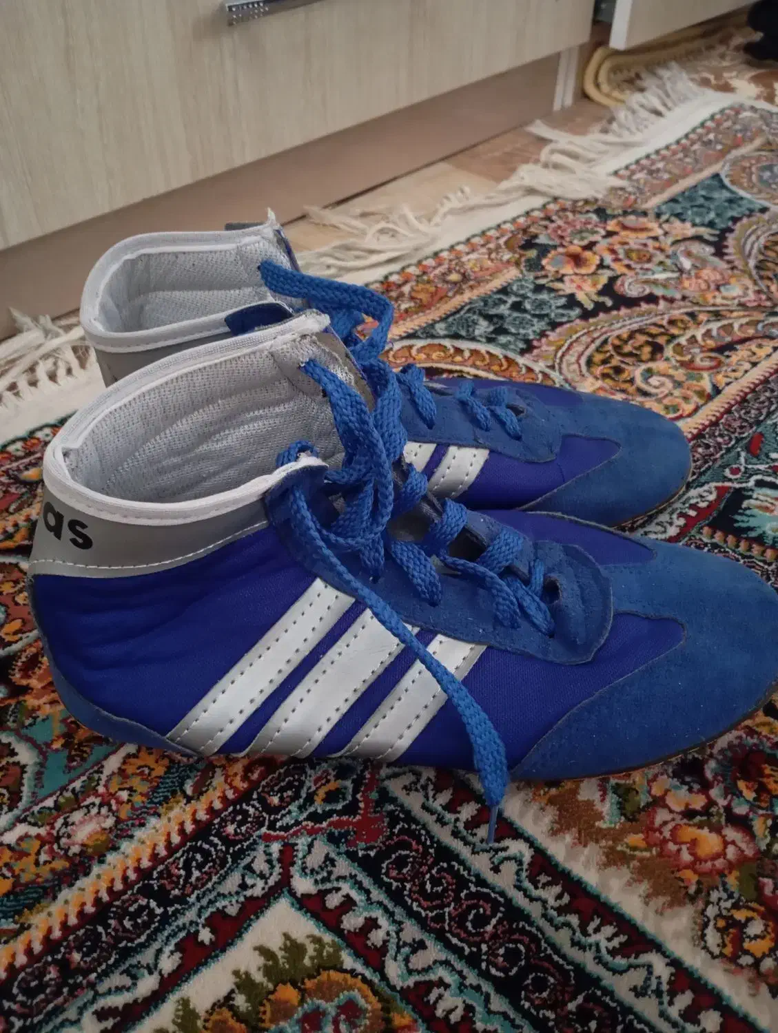 کفش فوتبال چمنی وکفش کشتی|تجهیزات ورزشی|نیشابور, گنبد سبز|دیوار