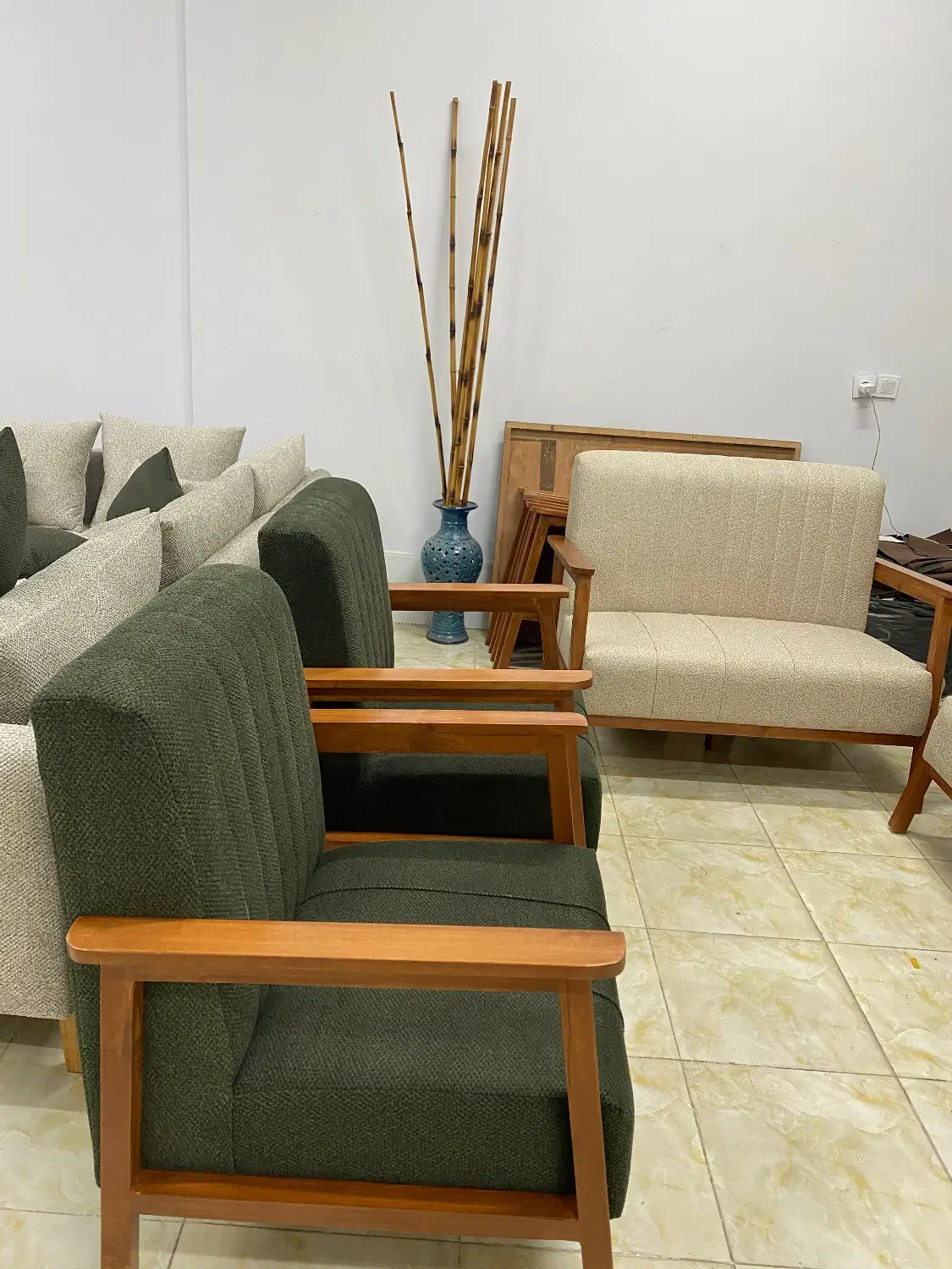 مبل دسته چوبی|مبلمان خانگی و میز عسلی|تهران, جوادیه تهرانپارس|دیوار