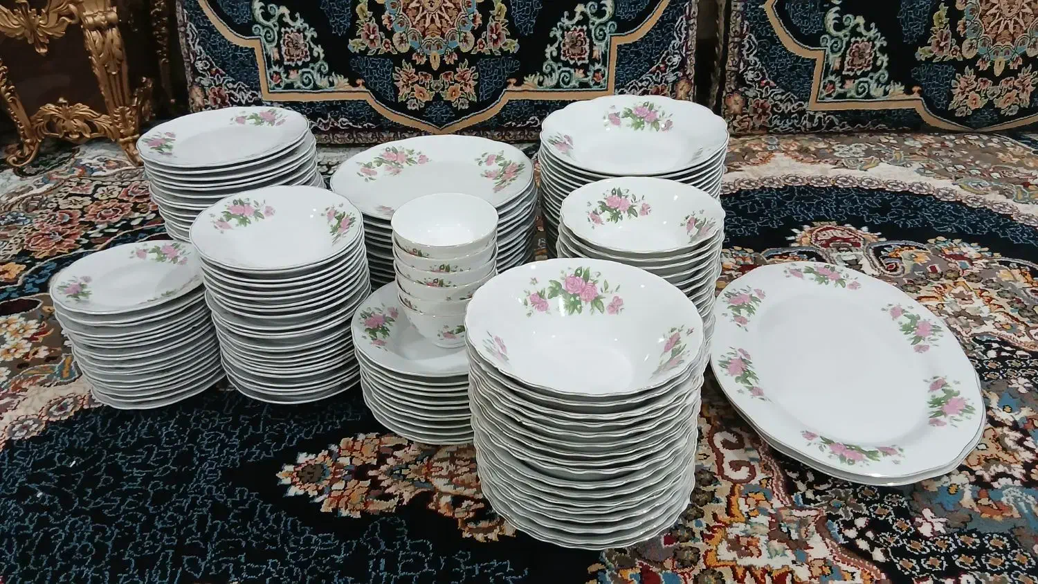 چینی 146 پارچه|ظروف سرو و پذیرایی|دهگلان, |دیوار