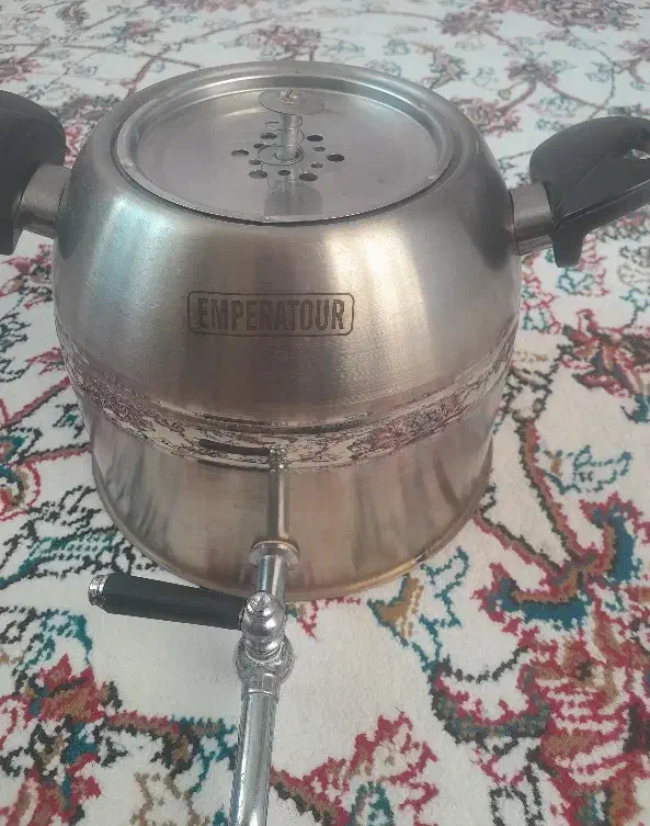 همزن دستی و کتری|قوری، کتری، قهوه‌ساز دستی|کرمانشاه, |دیوار