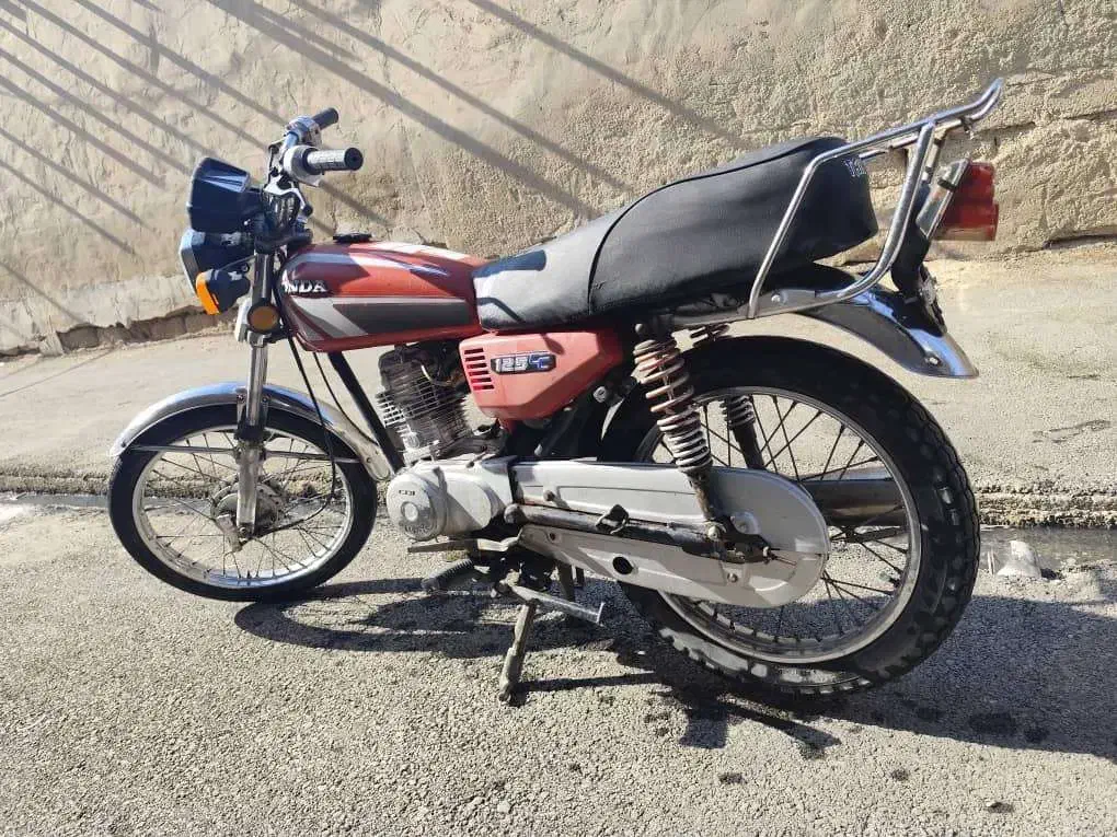 موتور پارکینگی تمیز همراه با برگه پارکینگ|موتورسیکلت|رامشیر, |دیوار