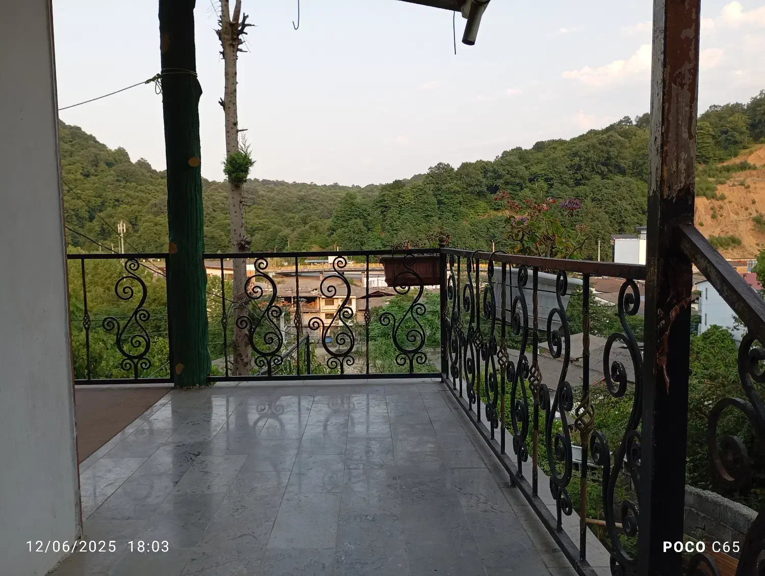 اجاره ویلا دو خوابه و تک خوابه جنگلی ویو دار|اجارهٔ کوتاه‌مدت ویلا و باغ|چالوس, |دیوار