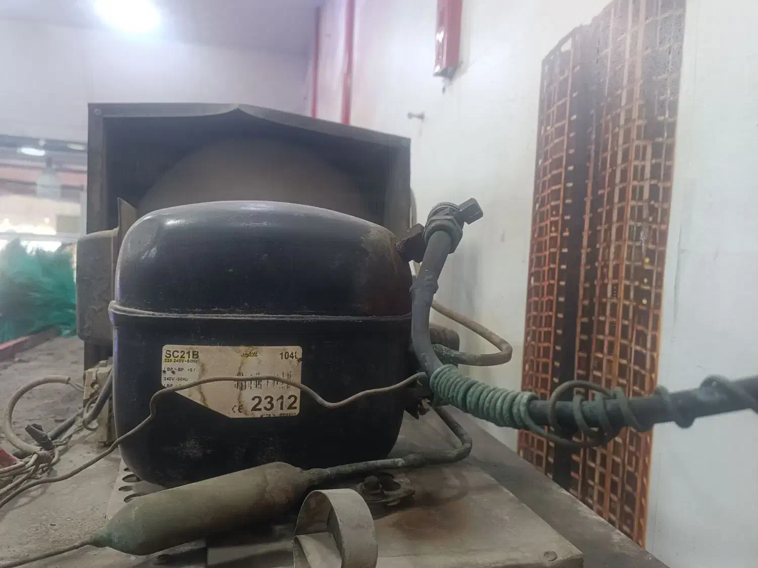 یخچال چهار درب فیریزر|فروشگاه و مغازه|شیراز, شریف‌آباد|دیوار