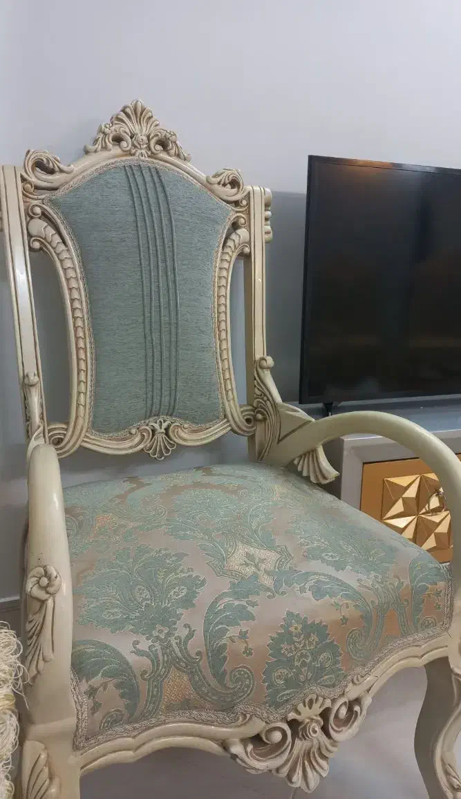 مبل کلاسیک ۹ نفره|مبلمان خانگی و میز عسلی|ری, دولت‌آباد|دیوار