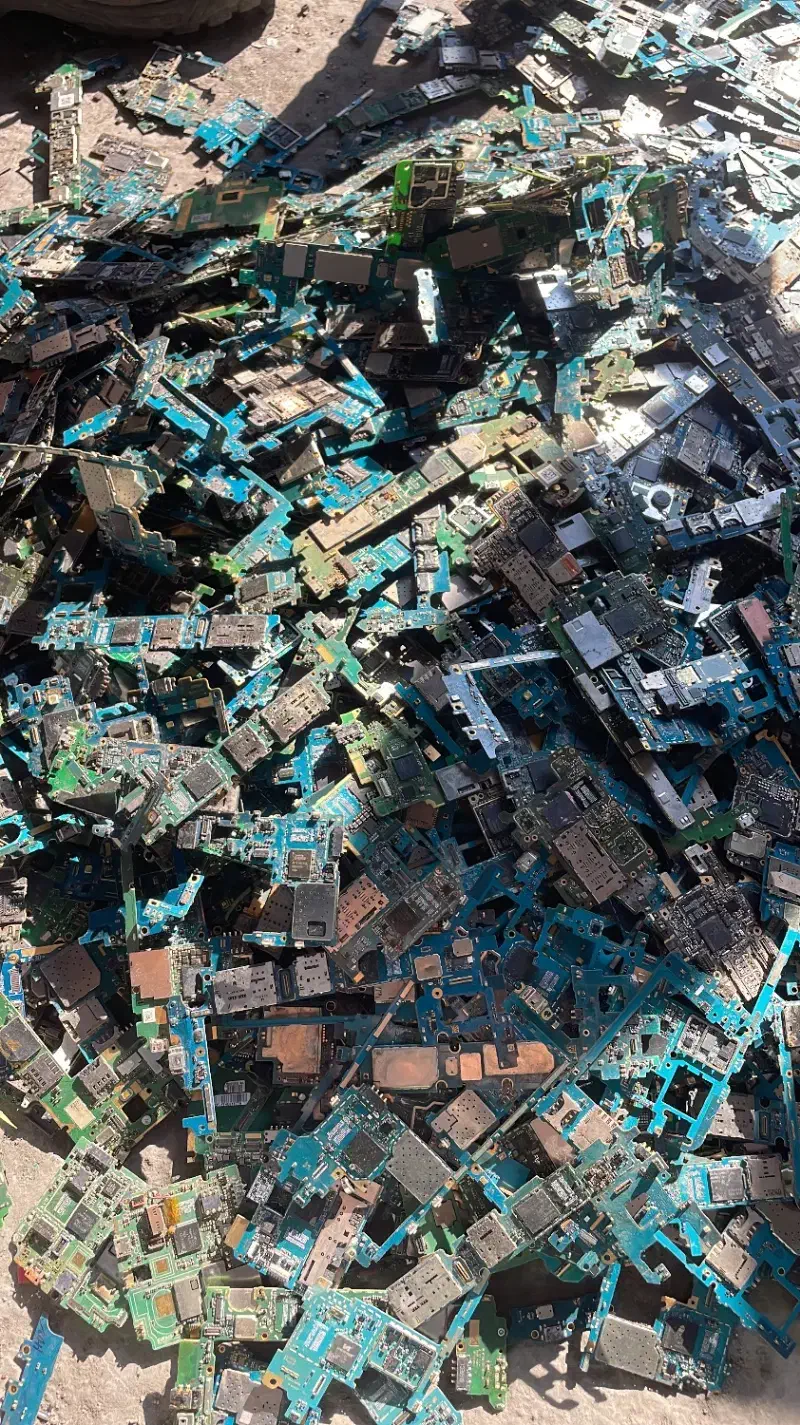 ضایعات برد موبایل، مخابراتی، تبلت، کامپیوتر|لوازم جانبی موبایل و تبلت|تهران, تهرانپارس جنوبی|دیوار