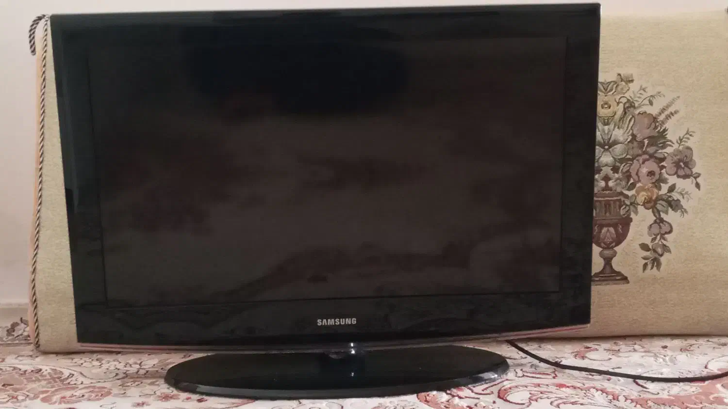 ۳۲ samsung|تلویزیون و پروژکتور|خرم‌آباد, |دیوار