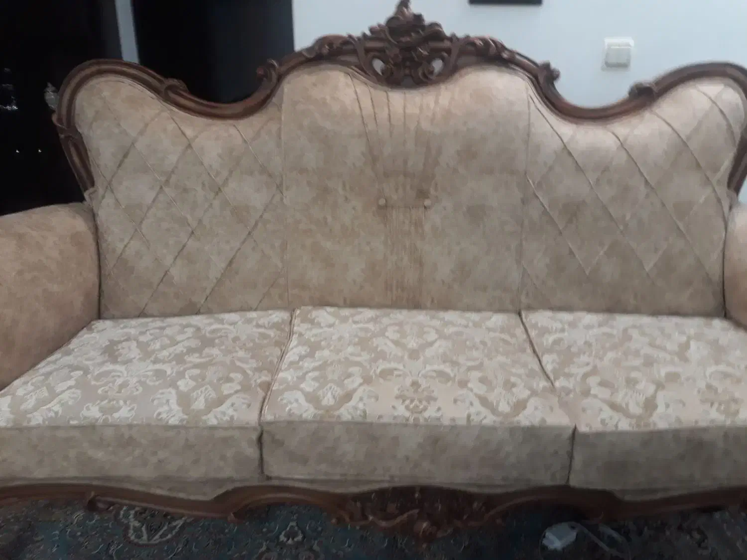 مبل سلطنتی|مبلمان خانگی و میز عسلی|بم, |دیوار