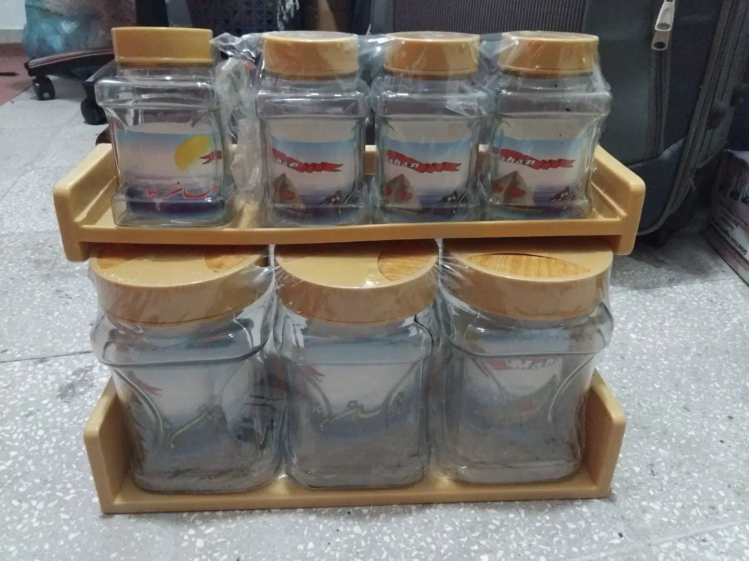 جا ادویه|ظروف نگهدارنده، پلاستیکی، یک‌بارمصرف|سمنان, |دیوار