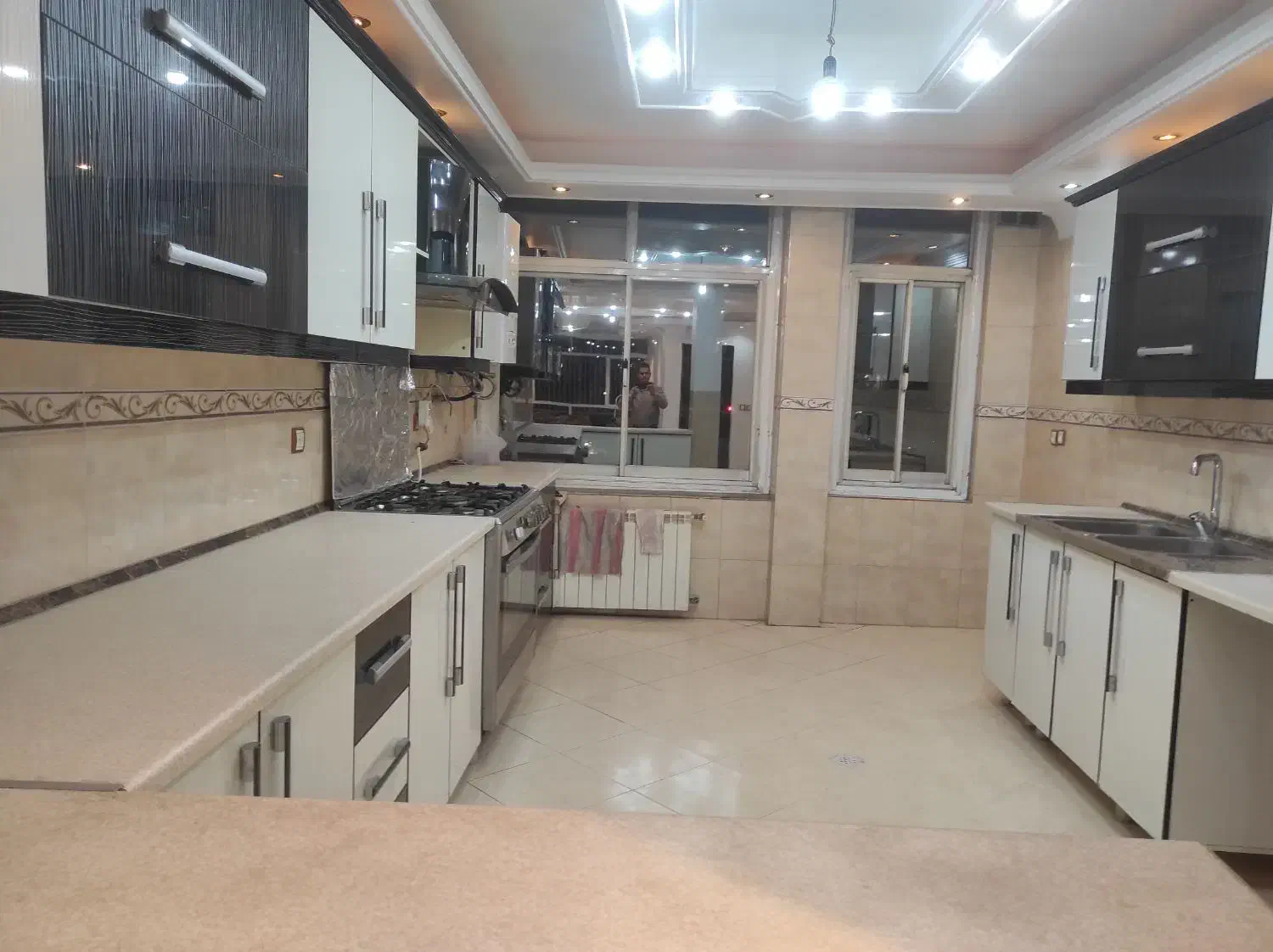 ۱۵۰ متر دو خواب تک واحدی شیک و تمیز بازسازی شده|اجارهٔ آپارتمان|تهران, چوب تراش|دیوار