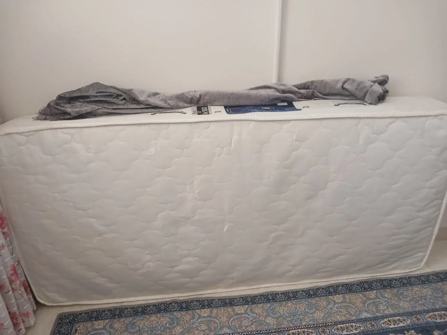 تشک|تشک تختخواب|شهر ری, علایین|دیوار