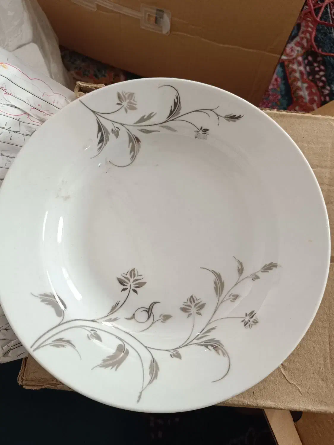 بشقاب چینی|ظروف سرو و پذیرایی|باغستان, |دیوار