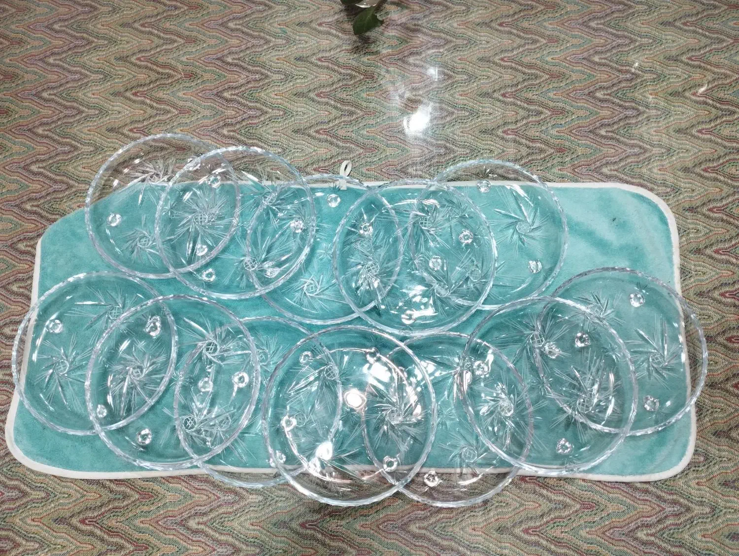 پیش دستی کریستال خورشیدی|ظروف سرو و پذیرایی|رشت, منظریه|دیوار