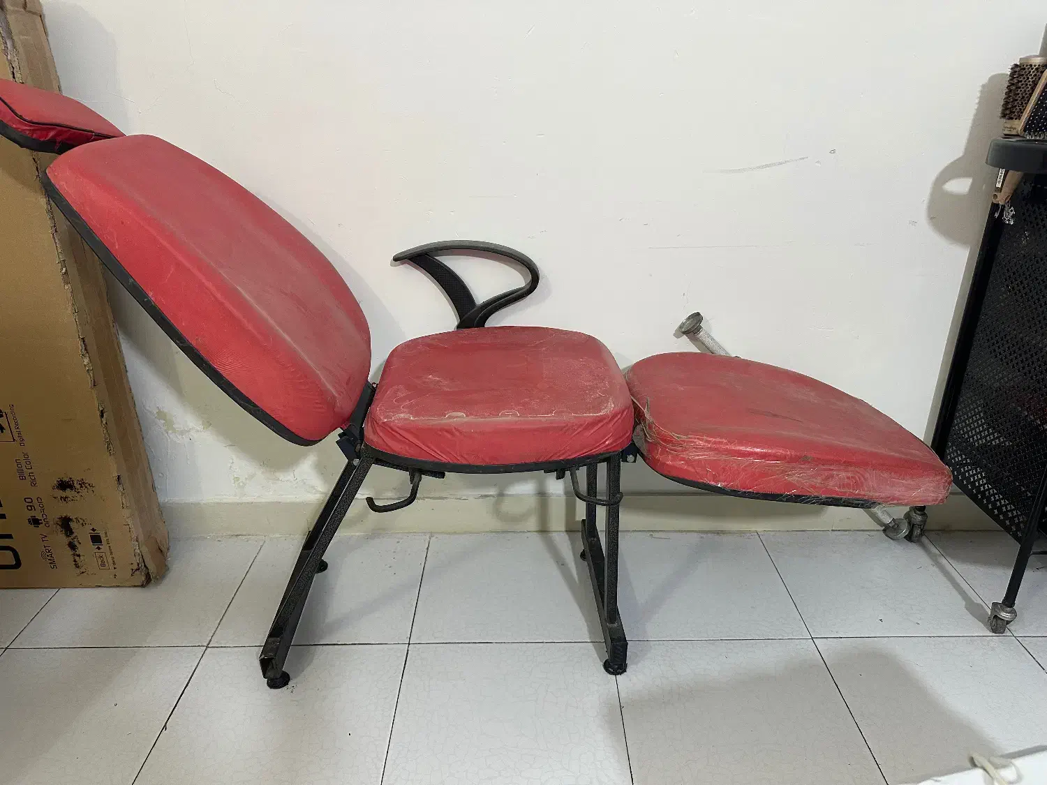 صندلی|آرایشگاه و سالنهای زیبایی|قرچک, شهرک طلائیه|دیوار