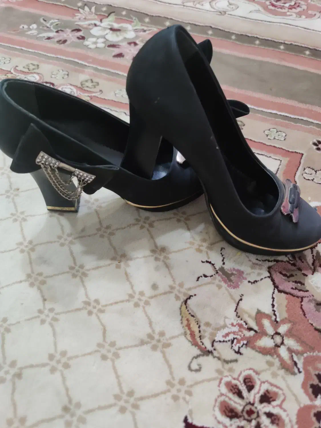 کفش مجلسی|کیف، کفش، کمربند|زابل, |دیوار