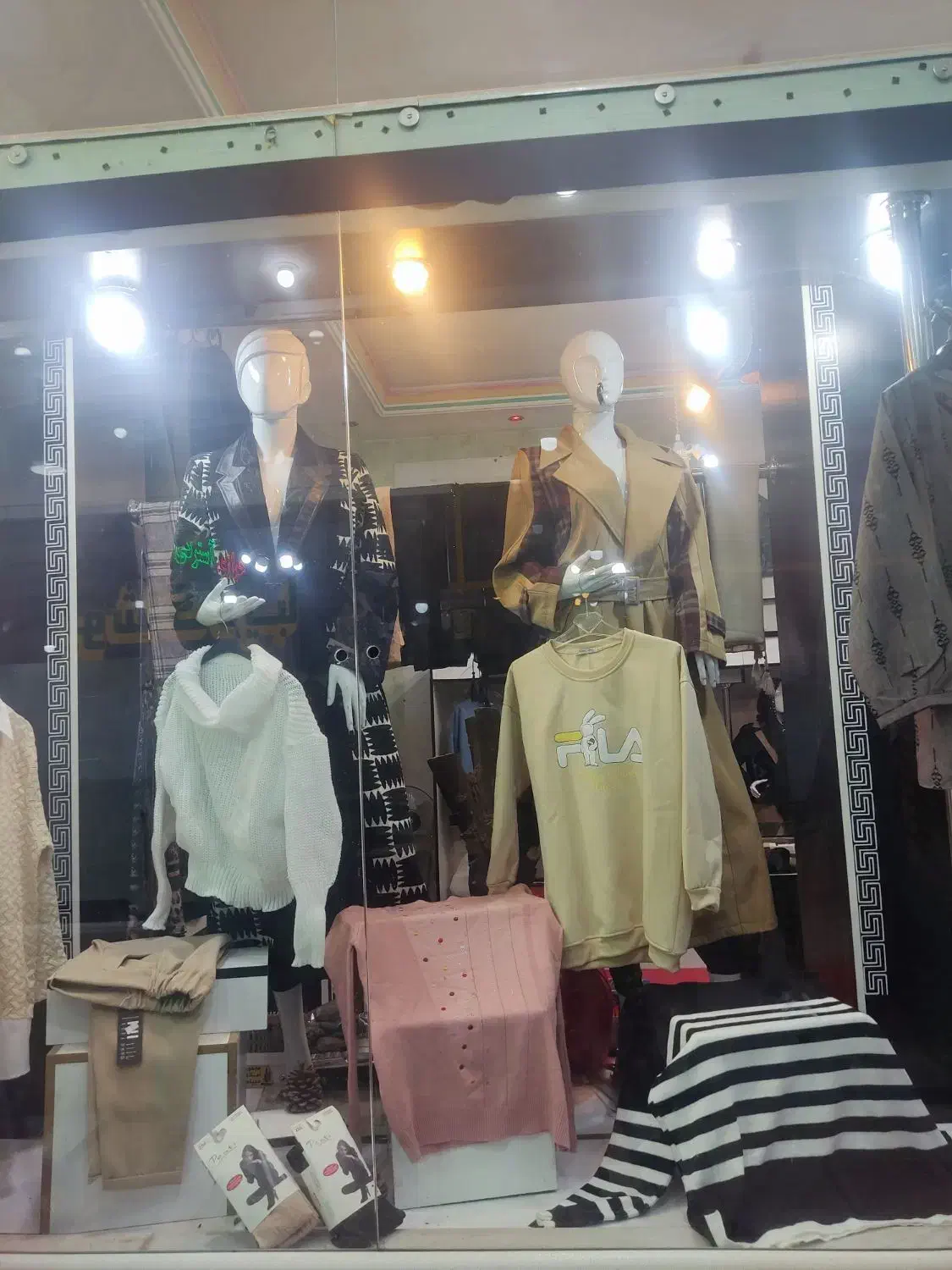 فروش مانکن و ویترین|فروشگاه و مغازه|ازنا, |دیوار