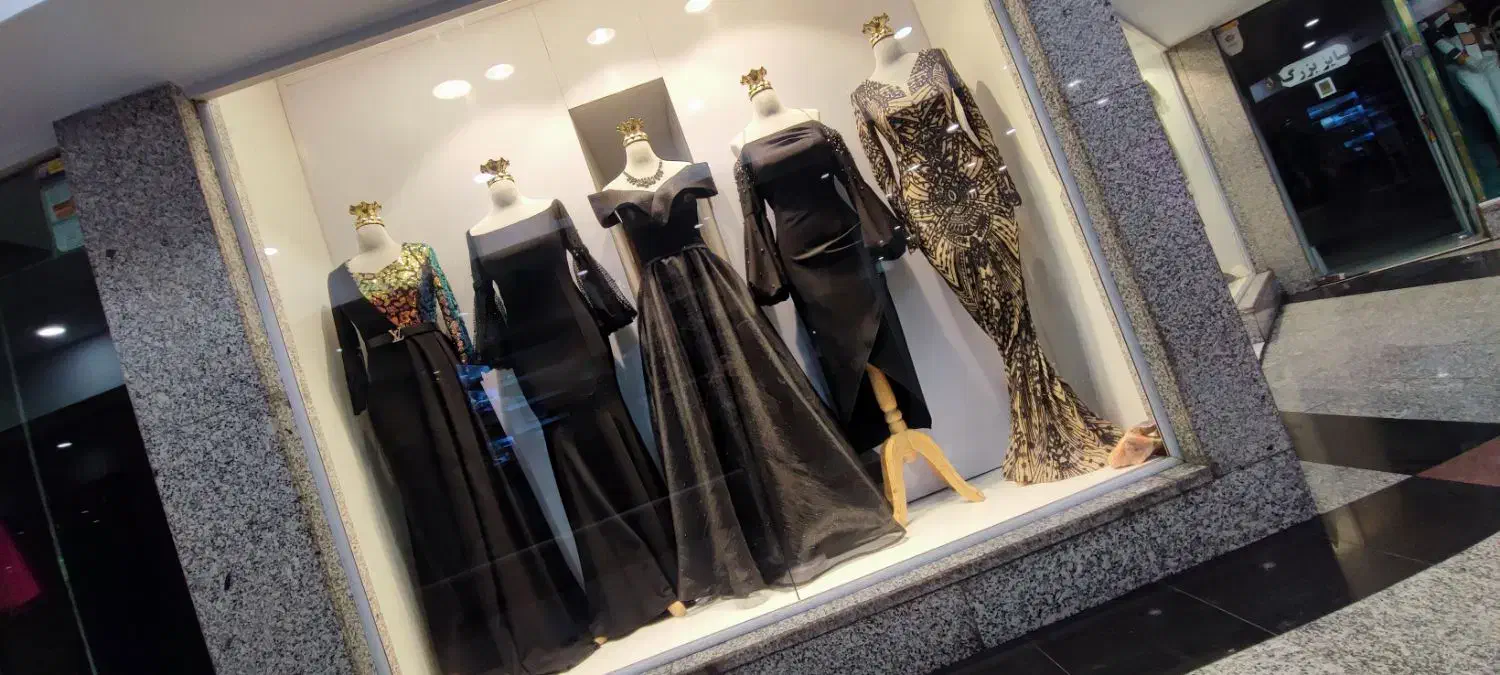 فروشنده خانم|استخدام بازاریابی و فروش|تهران, صادقیه|دیوار