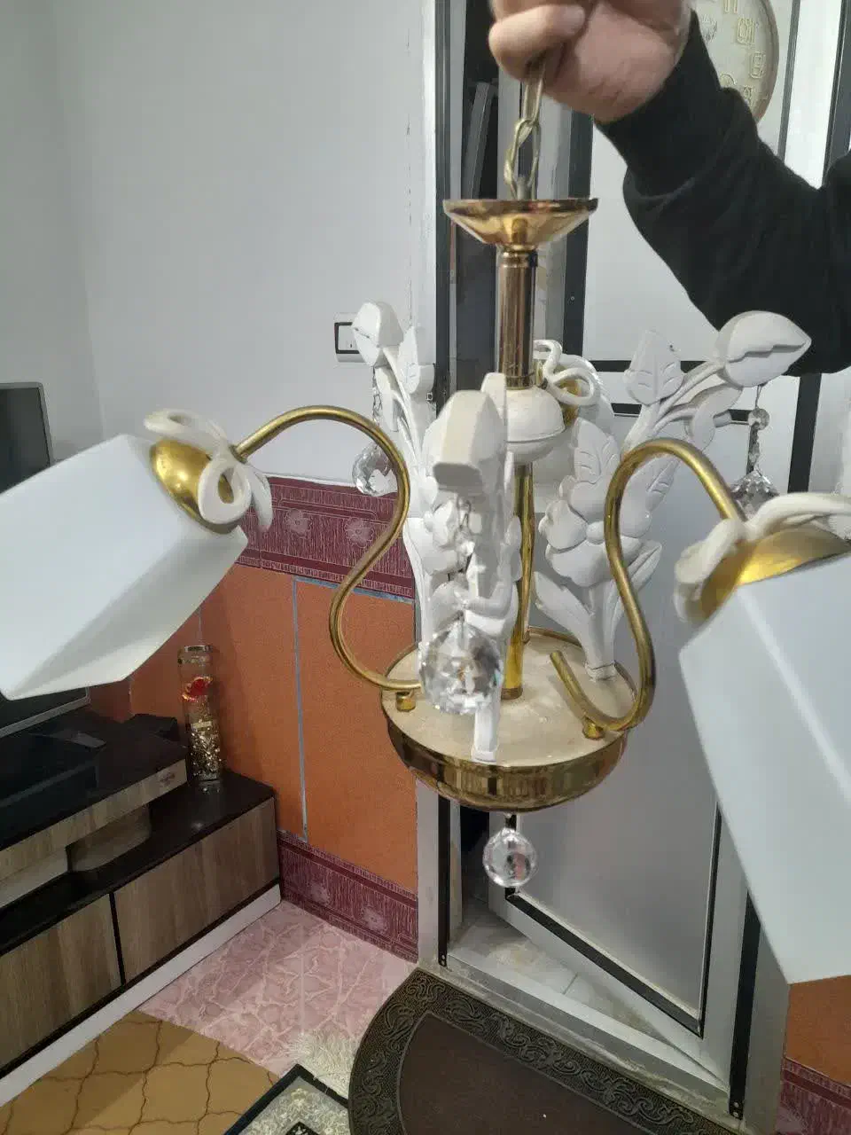 لوستر ۳ شاخه|لوستر و چراغ آویز|قدس, هفت جوی|دیوار