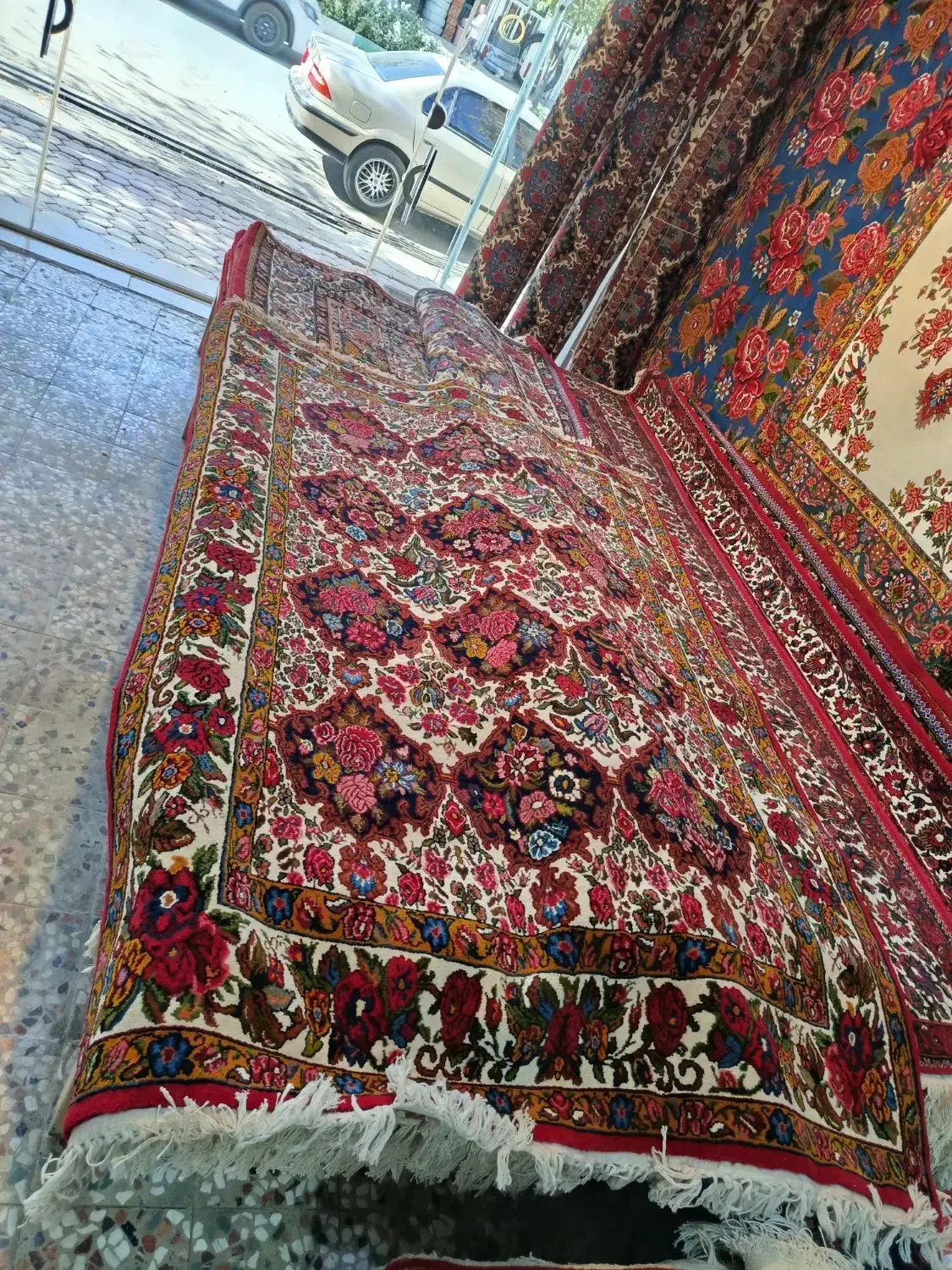 فروش قالی ۱/۵در ۲/۵|فرش|شهرکرد, |دیوار