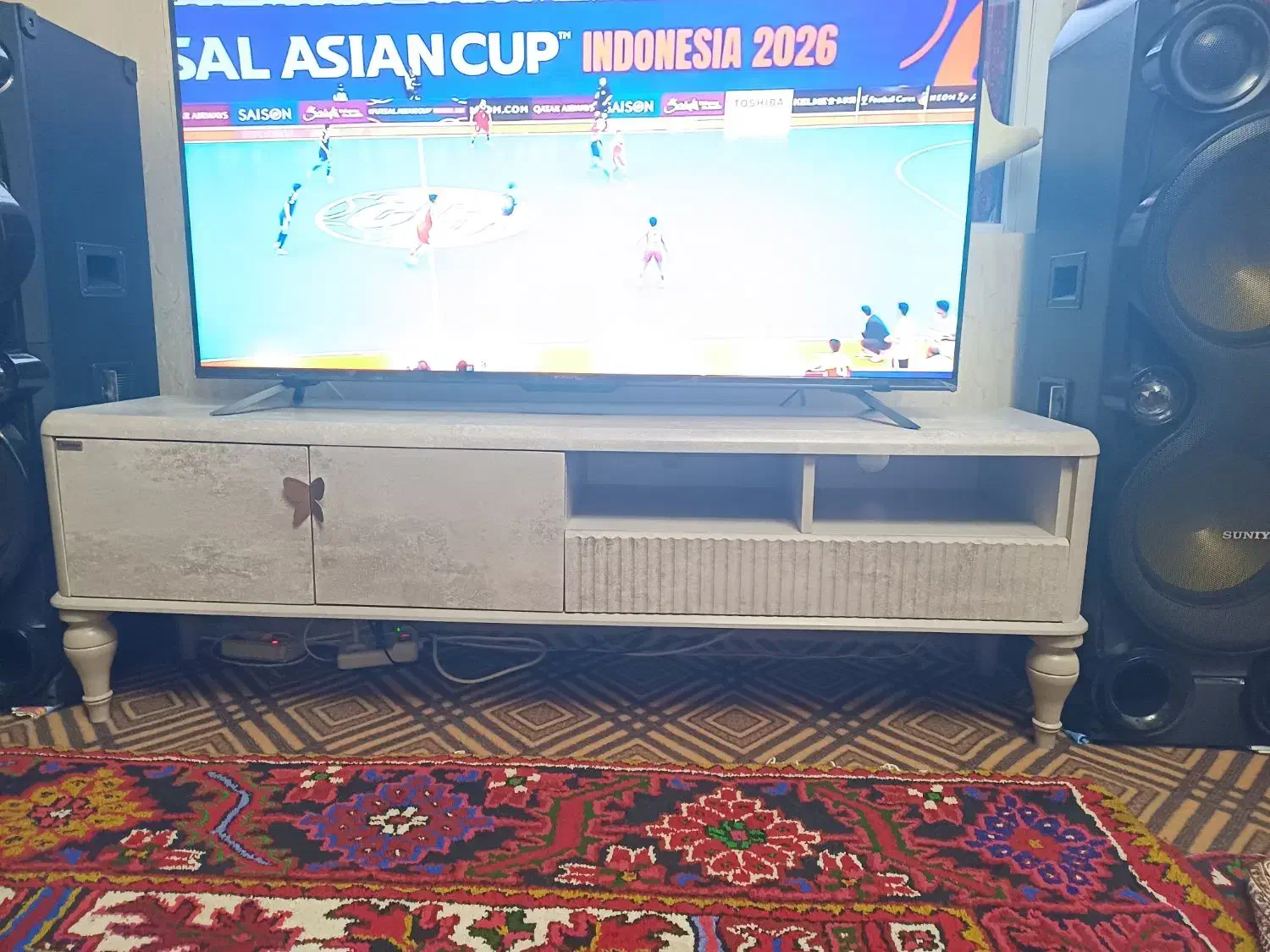 میز تلویزیون آنتیک|کلکسیون اشیاء عتیقه|اهر, |دیوار