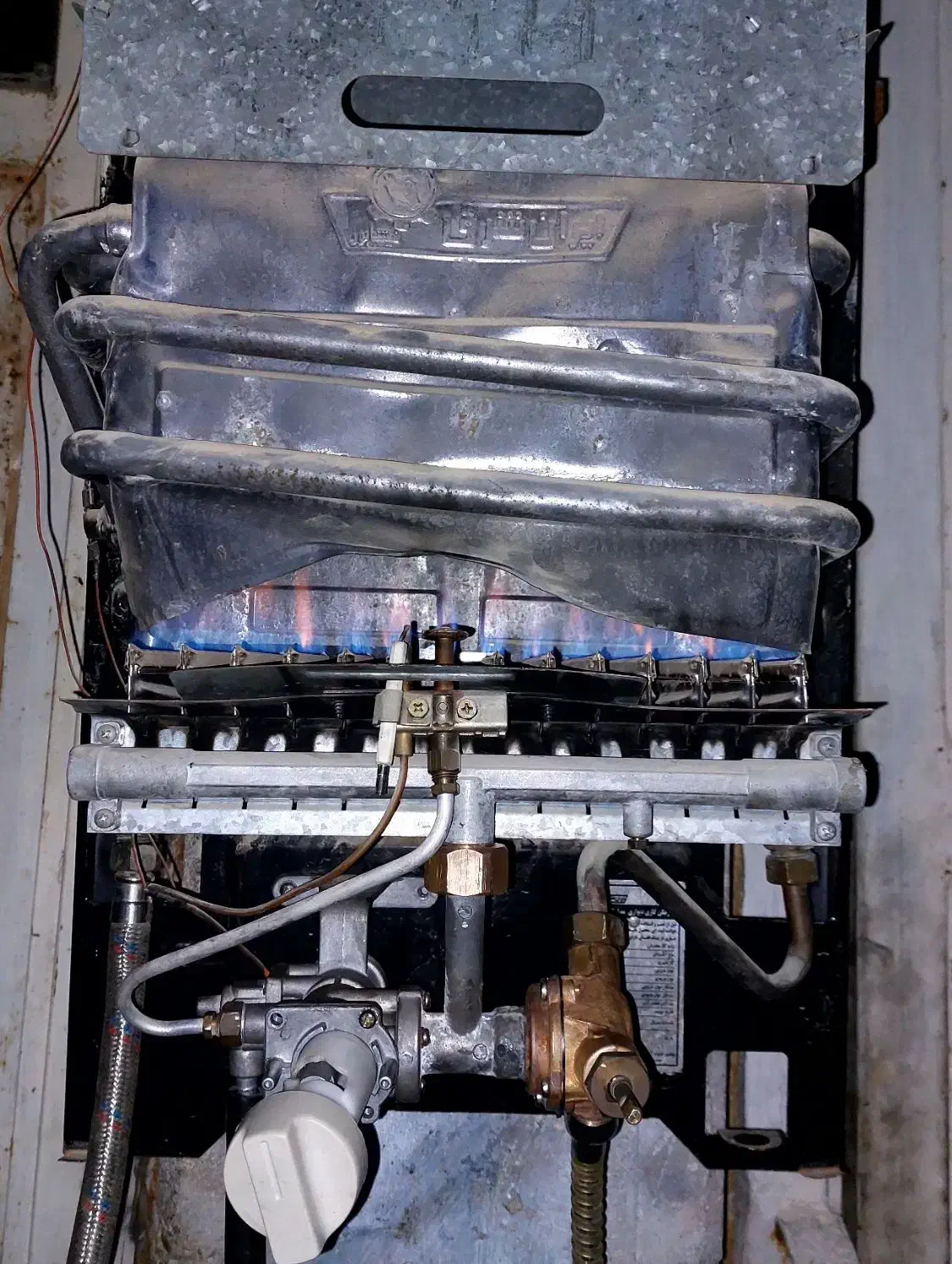 تعمیرات تخصصی آبگرمکن وپکیج|خدمات پیشه و مهارت|بندر گناوه, |دیوار