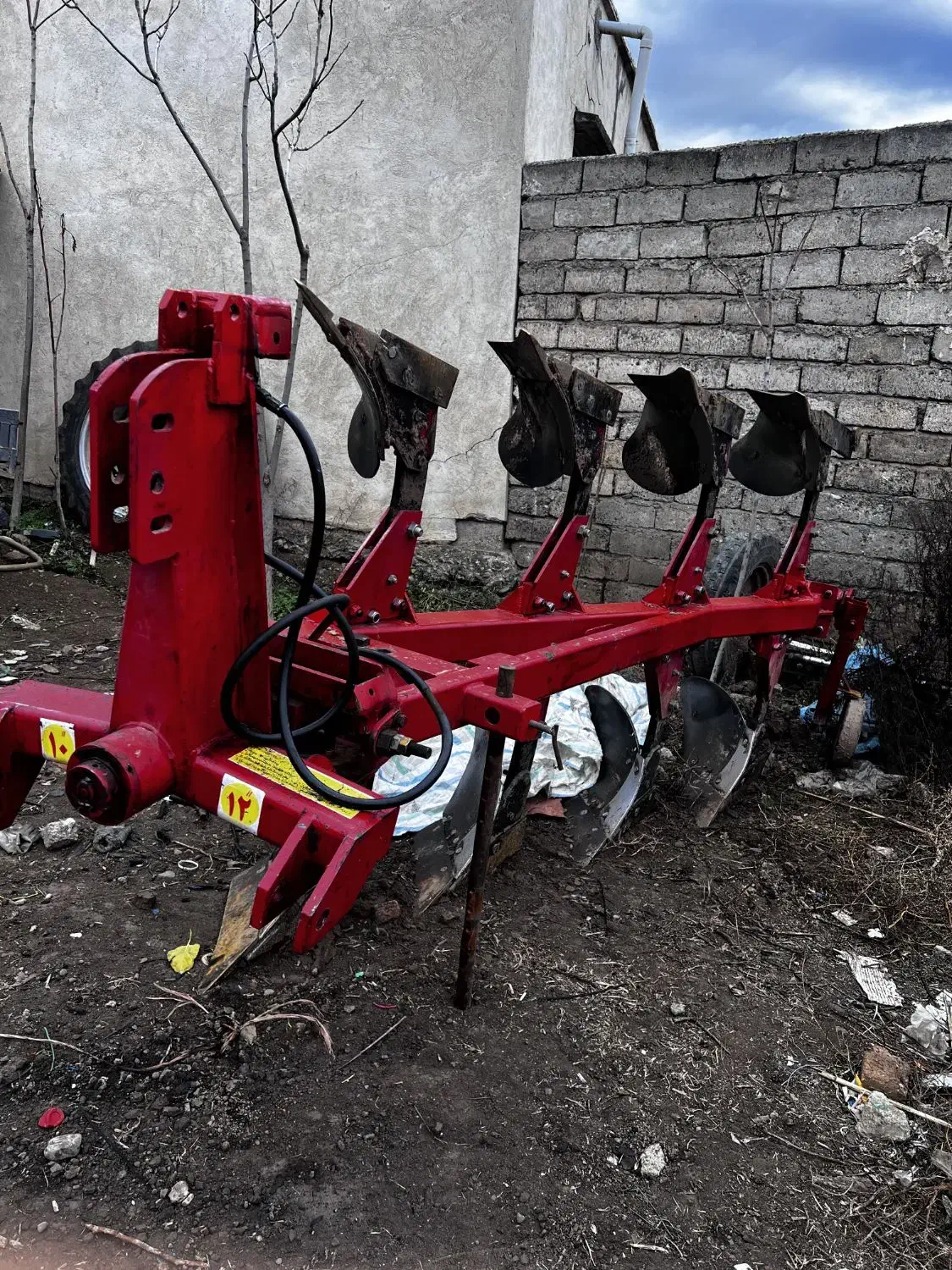 گاو آهن برگردان جک دار|ماشین‌آلات صنعتی|پارس‌آباد, |دیوار