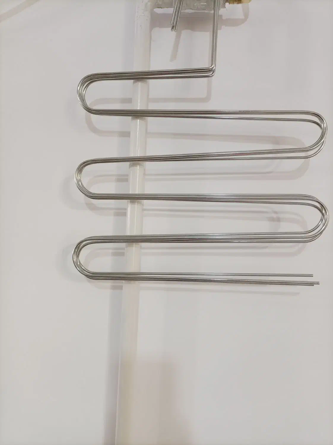 آویز مارپیچی|لباس|نقده, |دیوار