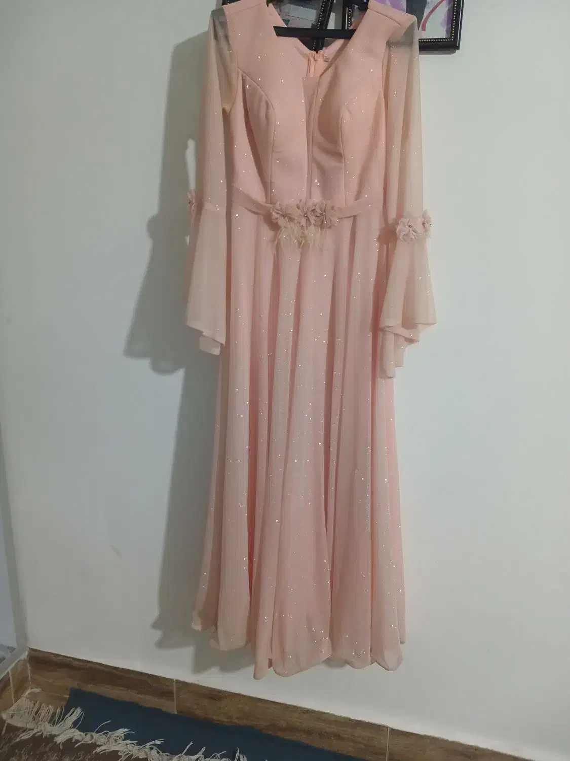 پیراهن مجلسی|لباس|کلاله, |دیوار