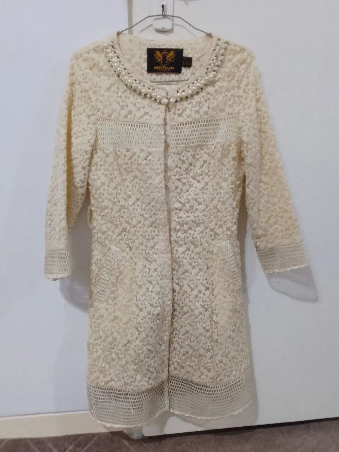 مانتو و مجلسی|لباس|سقز, |دیوار