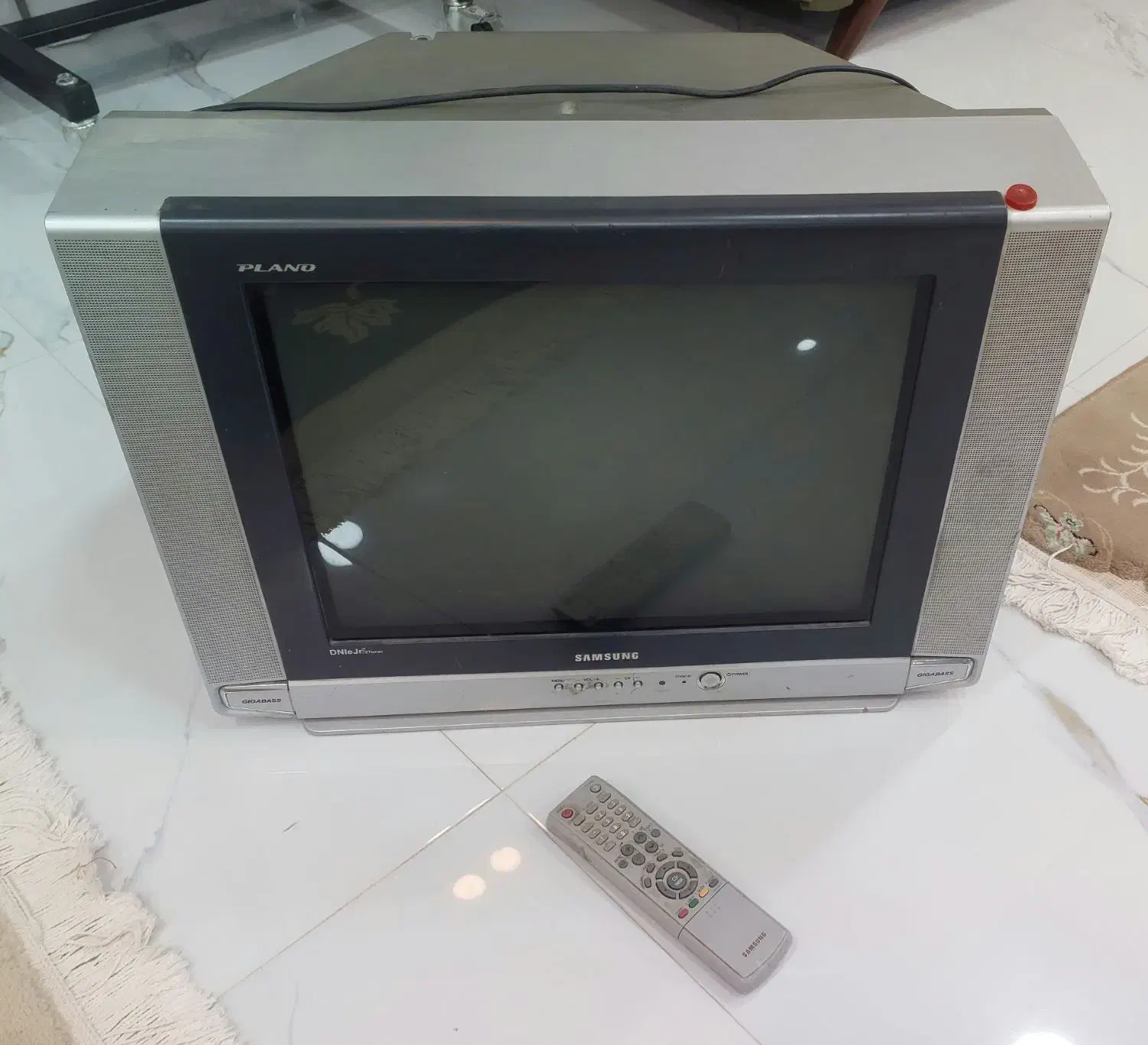 تلویزیون سامسونگ اصلی 2 تیونر با کنترل سامسونگ|تلویزیون و پروژکتور|سیرجان, |دیوار
