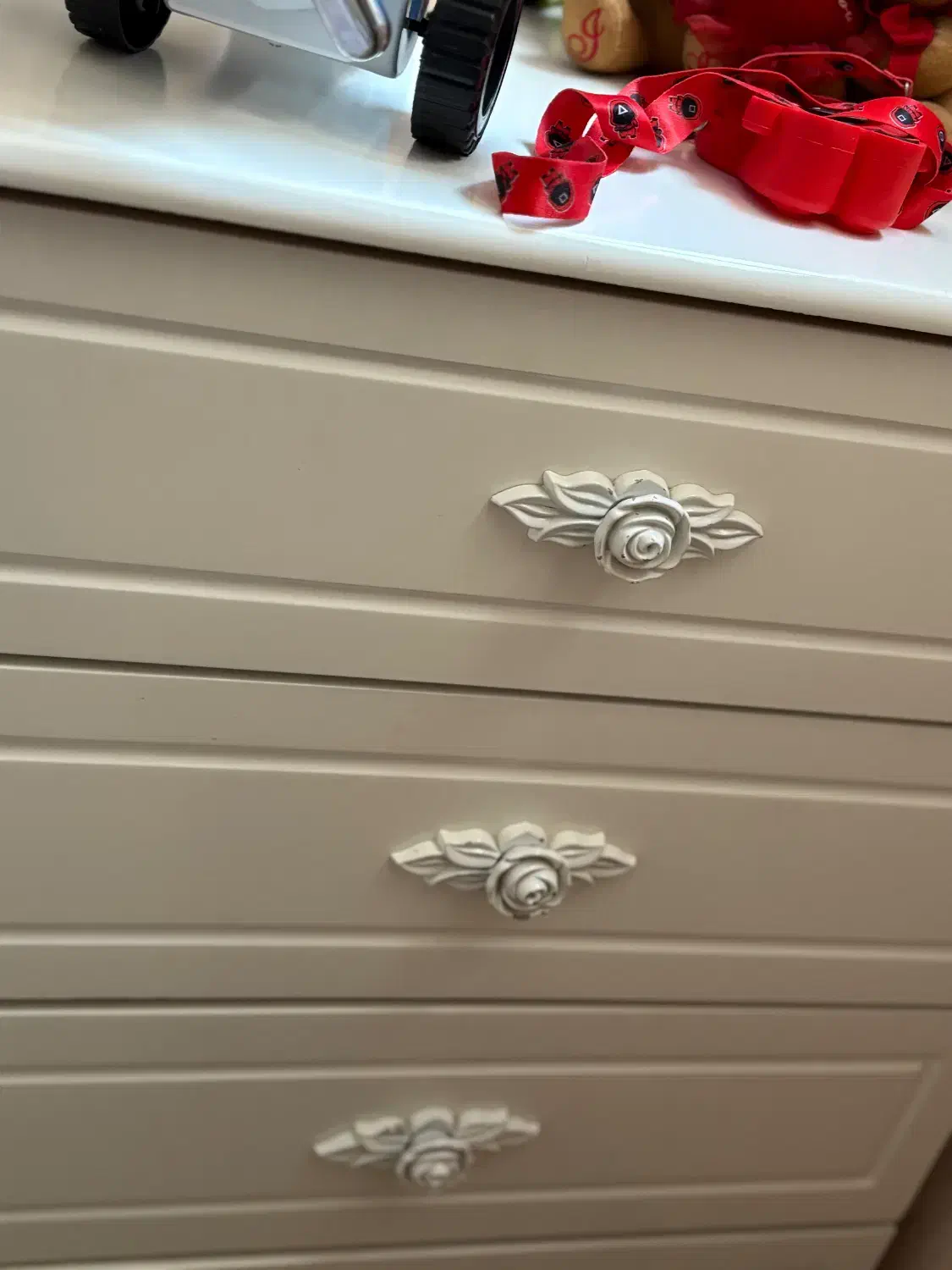 دراور ۵ کشو سفید|جاکفشی، کمد، دراور|گنبد کاووس, |دیوار