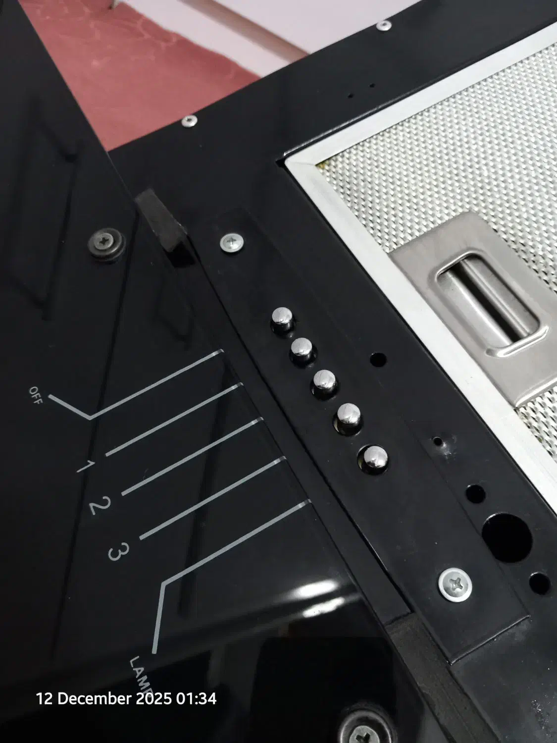 هود اُمگا|هود|گلبهار, شهر جدید گلبهار|دیوار