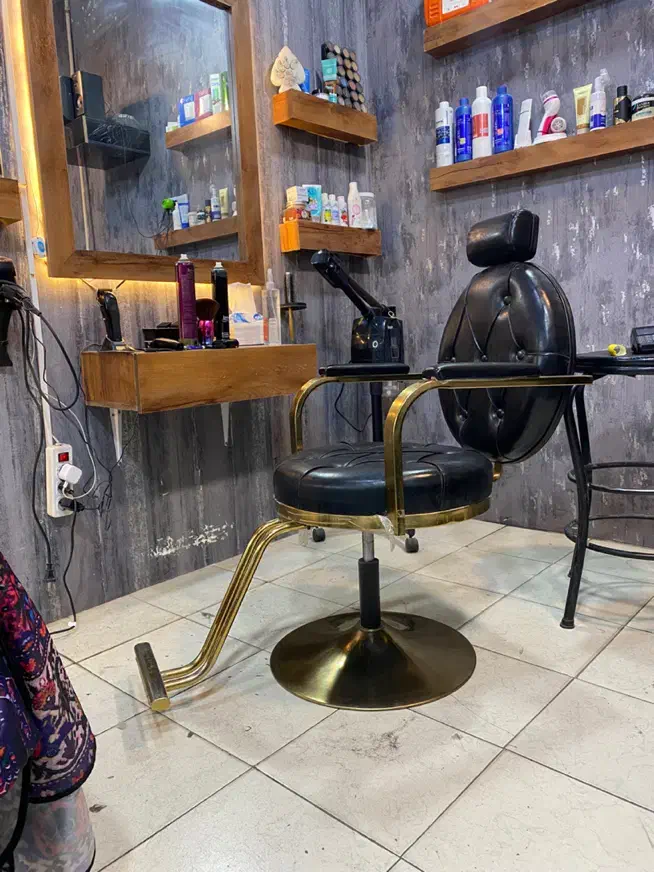 صندلی اصلاح|آرایشگاه و سالن‌های زیبایی|مشهد, شهید آوینی|دیوار