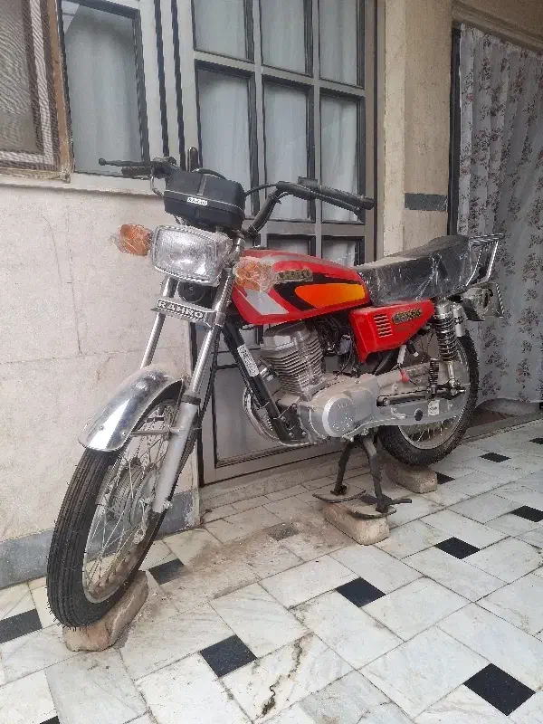 هندا ۱۲۵ رهرو خشک|موتورسیکلت|قم, شهرک مهدیه (مدرس)|دیوار