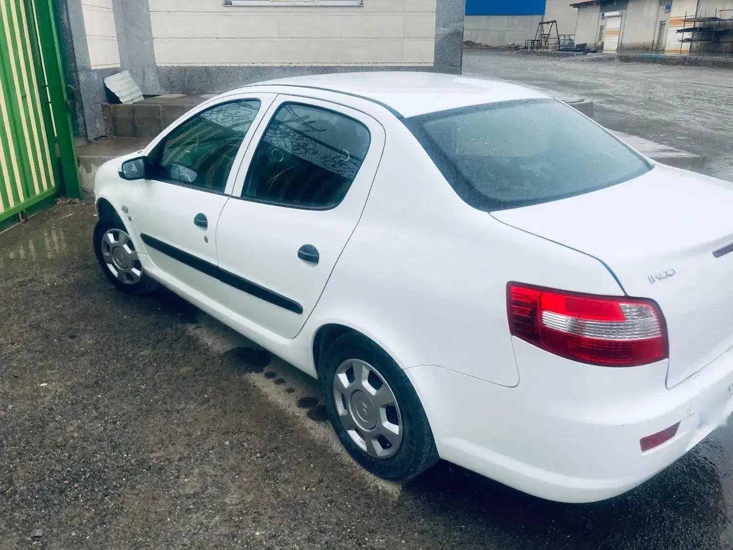 رانا ال ایکس در حد|خودرو سواری و وانت|سقز, |دیوار