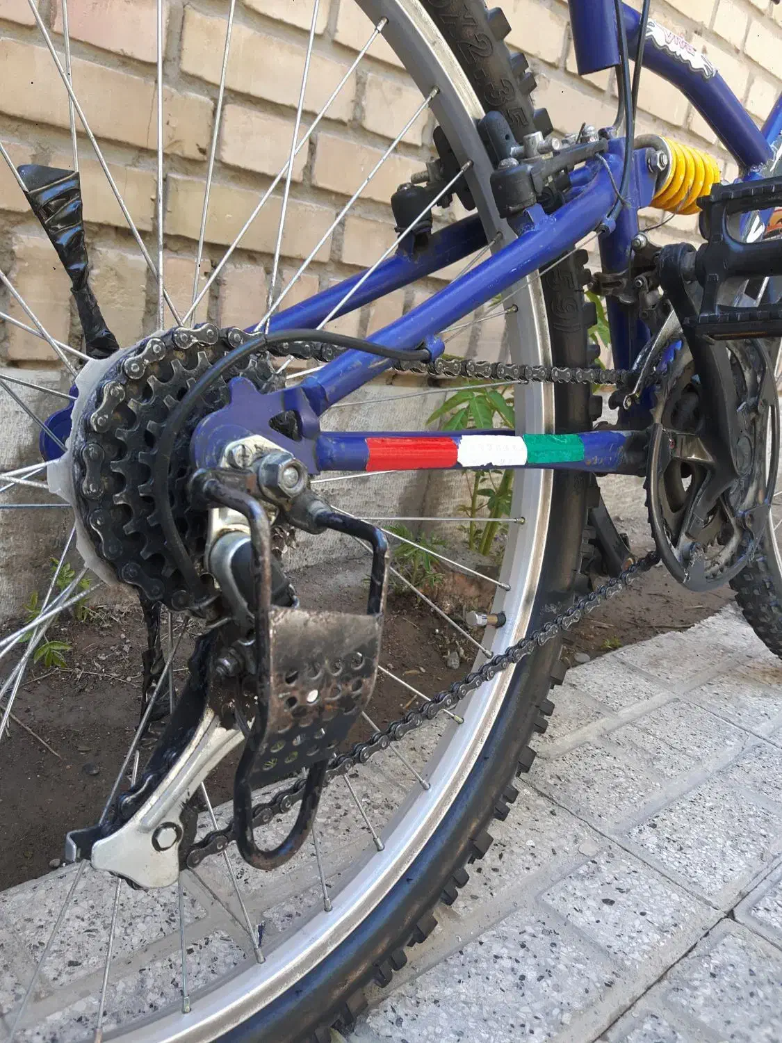 دوچرخه 26 سالم دنده ای کمکدار و یک عدد ترک موتور|دوچرخه، اسکیت، اسکوتر|مشهد, انقلاب|دیوار