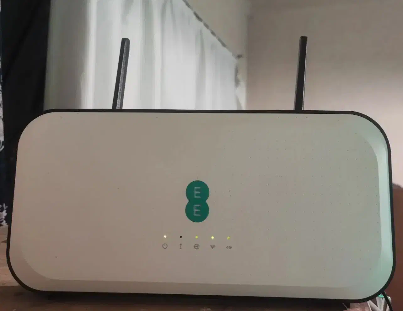 مودم سیمکارتی۴.۵جی  dlink EE hybrid dwr981|مودم و تجهیزات شبکه|قم, صدوق|دیوار