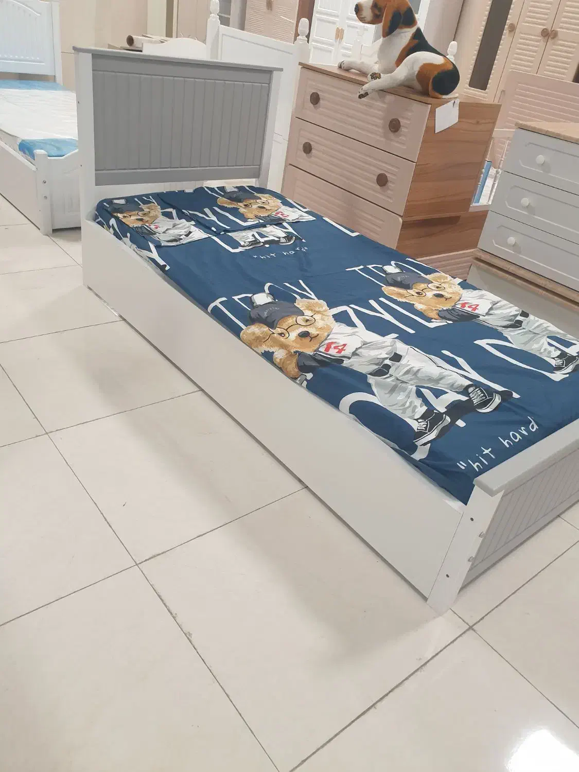 تخت تک نفره جوان|تخت و سرویس خواب|قزوین, |دیوار