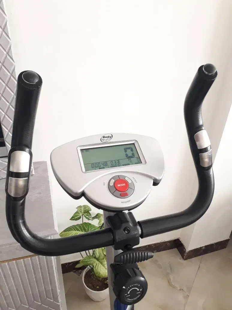 دوچرخه ثابت ورزشی درحد نو|تجهیزات ورزشی|ری, دیلمان|دیوار