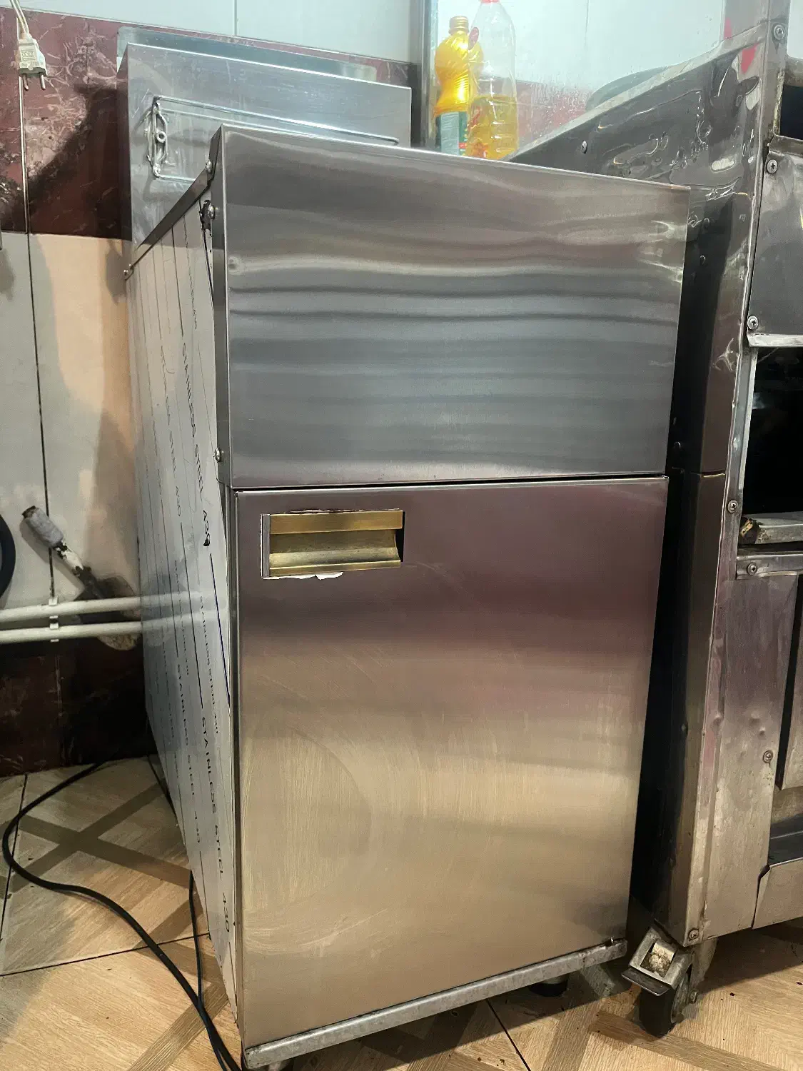 سرخ کنطرح دین|کافیشاپ و رستوران|تهران, ایران|دیوار