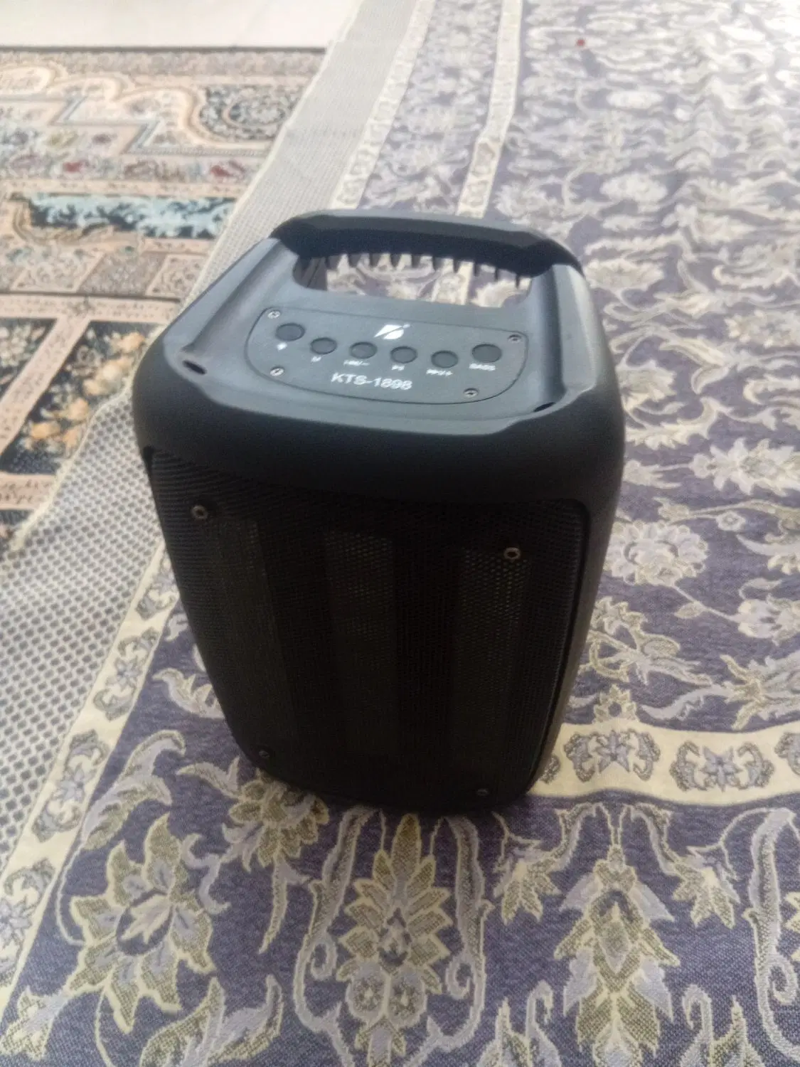 اسپیکر|سیستم صوتی خانگی|قائن, |دیوار