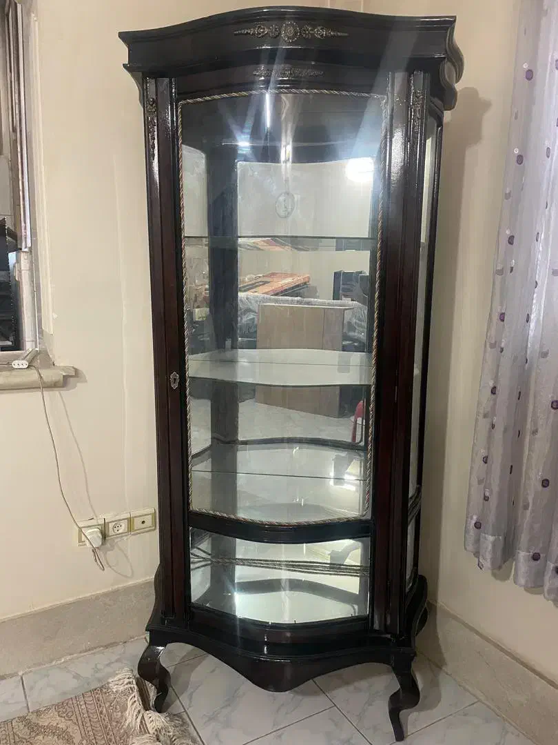 بوفه با چوب گردو/تخت/دار قالی در حد نو|بوفه، ویترین، کنسول|مشهد, کوی المهدی|دیوار