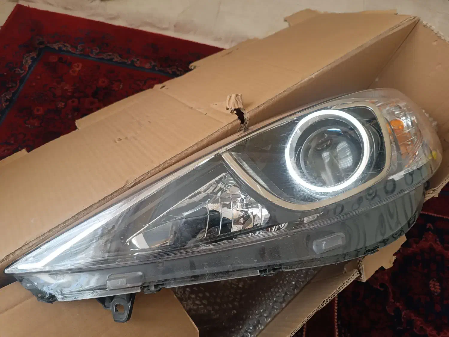 چراغ جلو ۲۰۷ سمت راننده|قطعات یدکی و لوازم جانبی|اراک, |دیوار