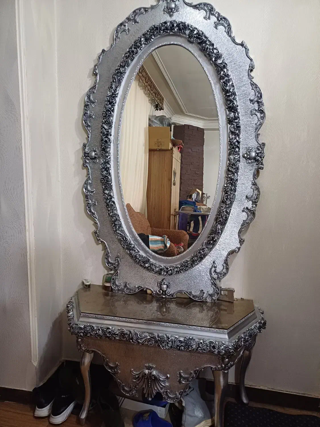 آینه و کنسول نقره ایی تمام چوب|بوفه، ویترین، کنسول|کرج, شاهین‌ویلا|دیوار