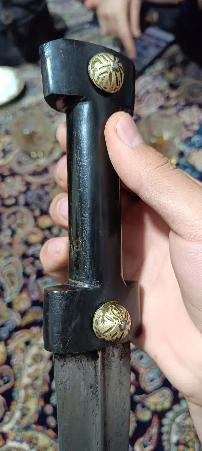 خنجر دوان قدمت بیش از صد سال قیمت ۲۸میلیون|کلکسیون اشیاء عتیقه|جوانرود, |دیوار