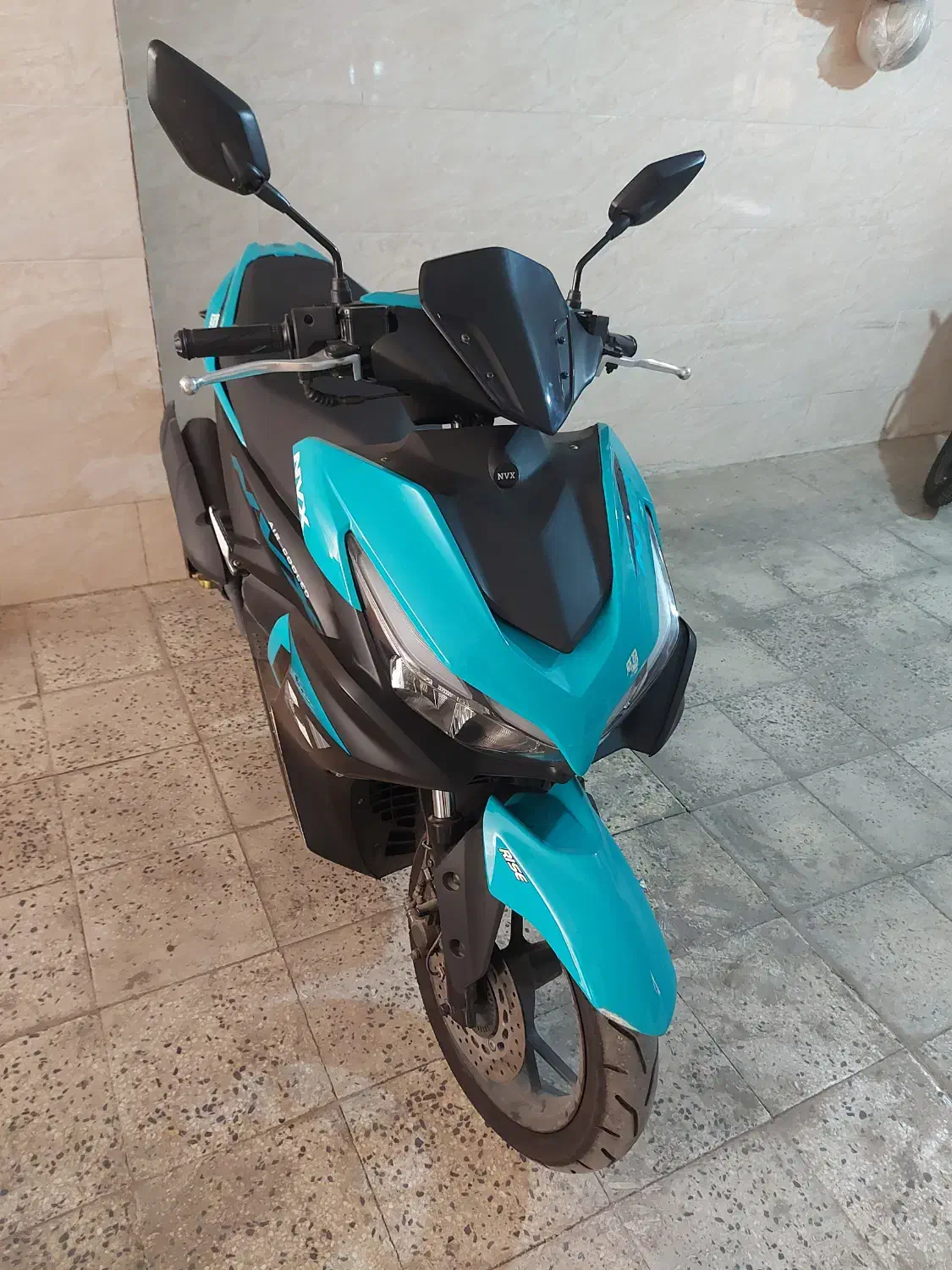 موتور طرح آیروکس nvx 155 -  بسیار کم کارکرد|موتورسیکلت|تهران, شادآباد|دیوار